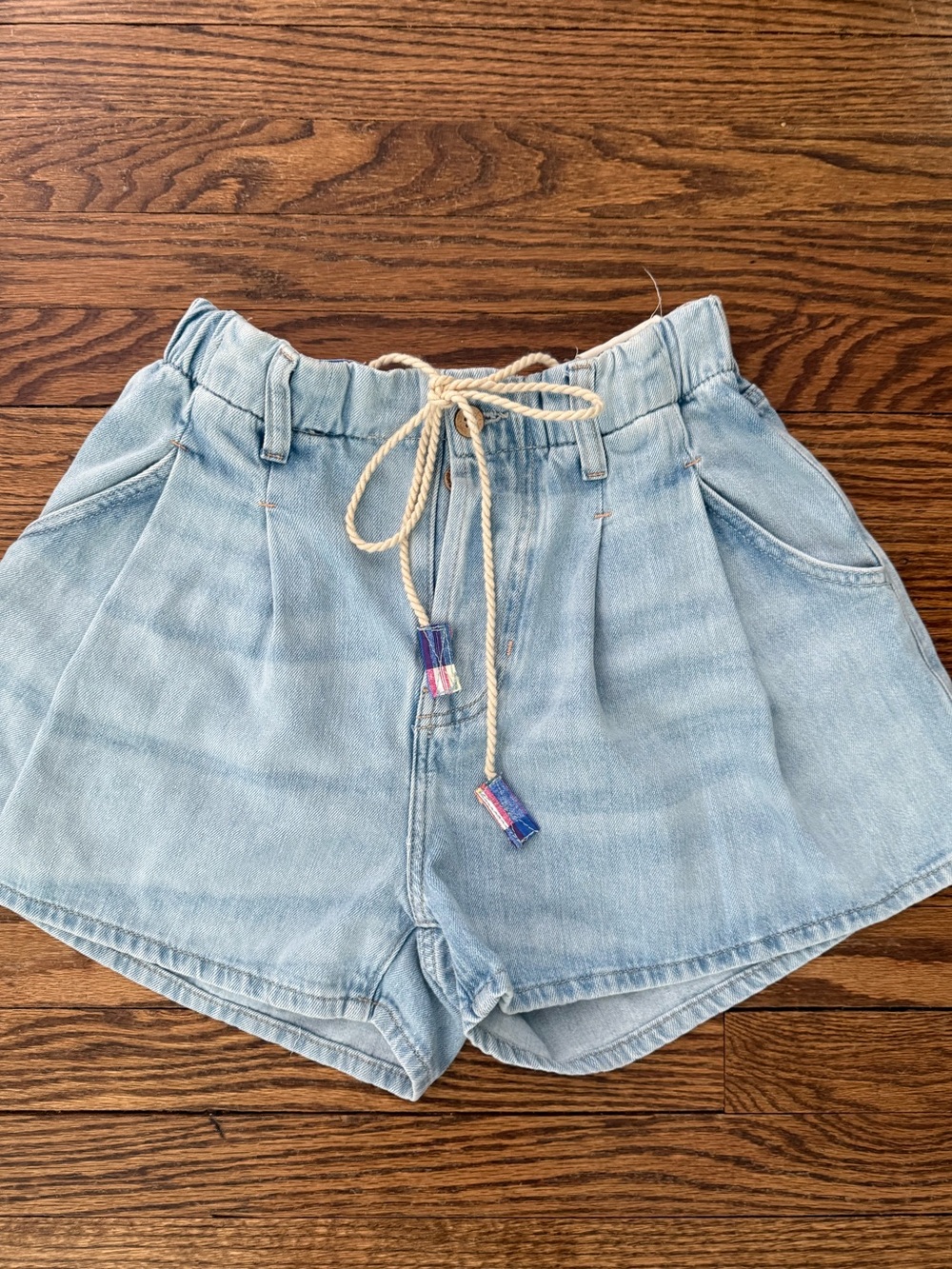 Free People We the Free Clark Pleated Denim Shorts - Picture 7 of 11